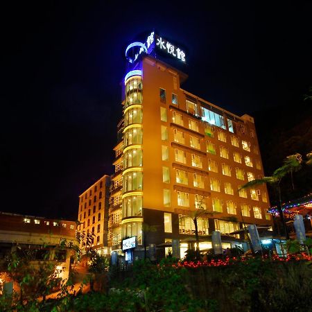 Crystal Hotel Женай Екстер'єр фото