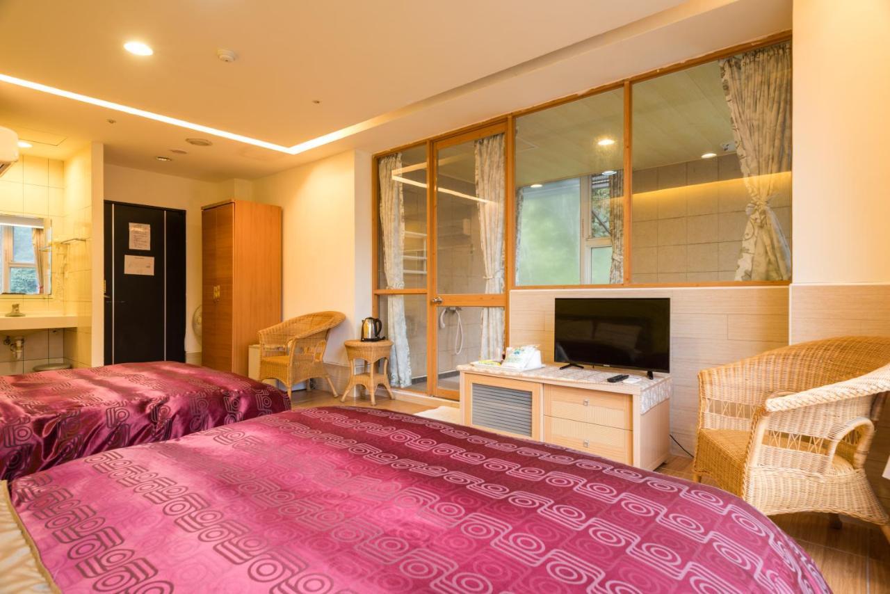 Crystal Hotel Женай Екстер'єр фото
