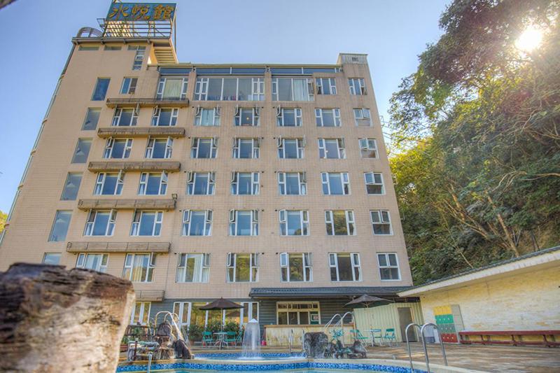 Crystal Hotel Женай Екстер'єр фото
